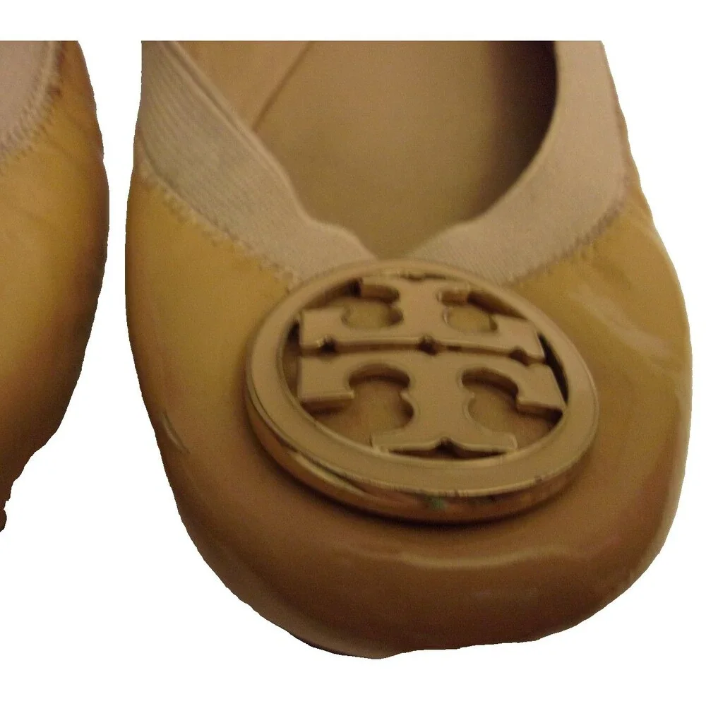 Tory Burch Ballet Flats Size 8 Medium Tan Patent Leather  Beige Khaki